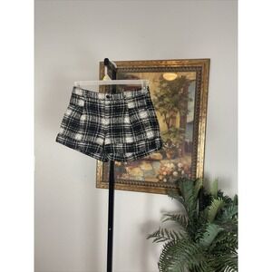 Ming Basics Women's Black And White Pocket Mid Rise Shorts Size 6